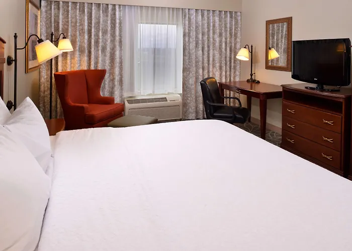 Hampton By Hilton 3*