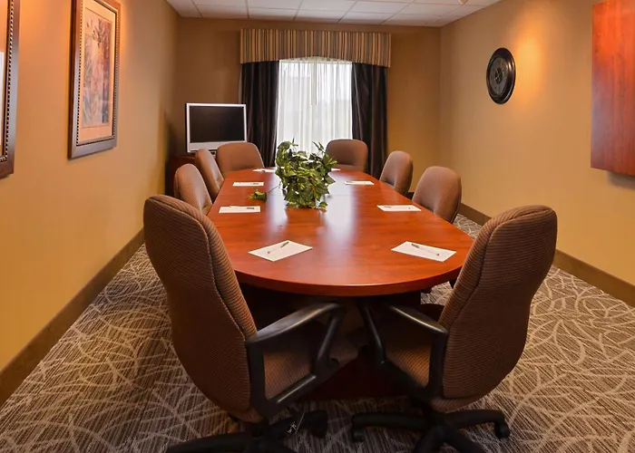 Hampton By Hilton 3*