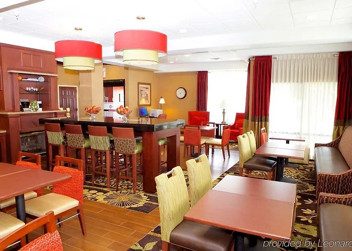 Hampton By Hilton 3* Litchfield